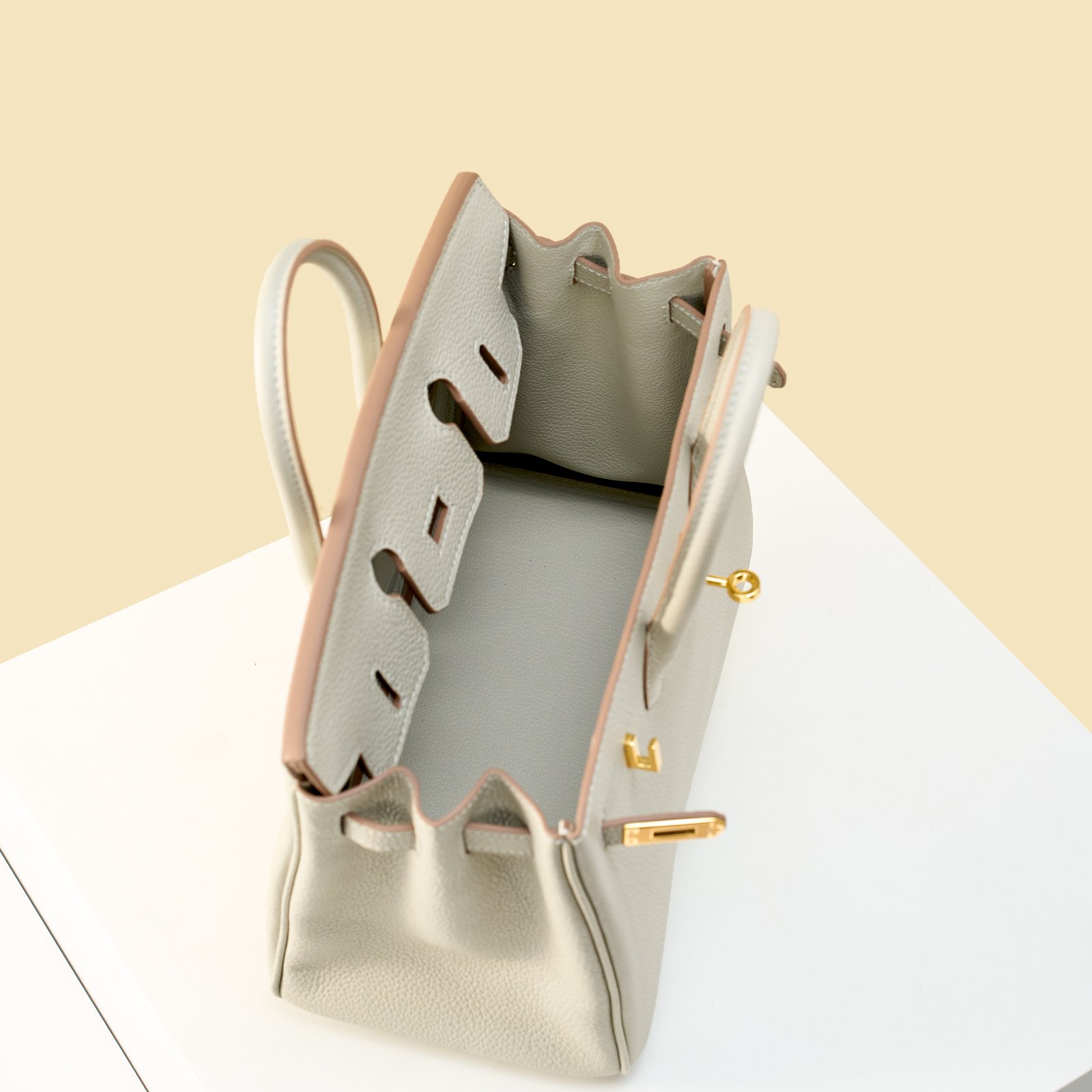 JX Birkin 25 in Pearl Grey with Contrast Stitching – Artisan Code 052, Hand-Stitched, Stainless Steel Hardware
