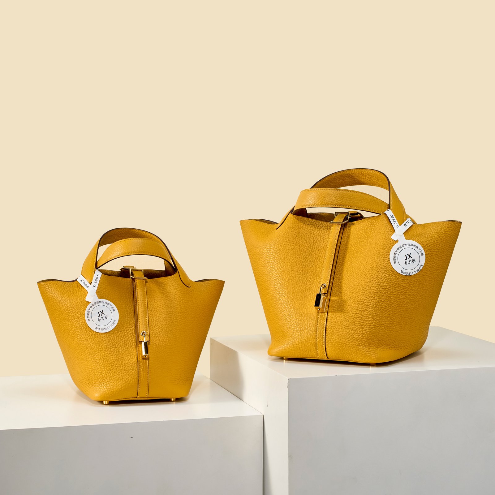 JX Premium Picotin Lock in Amber Yellow – Artisan Code 052, Sizes 18 & 22