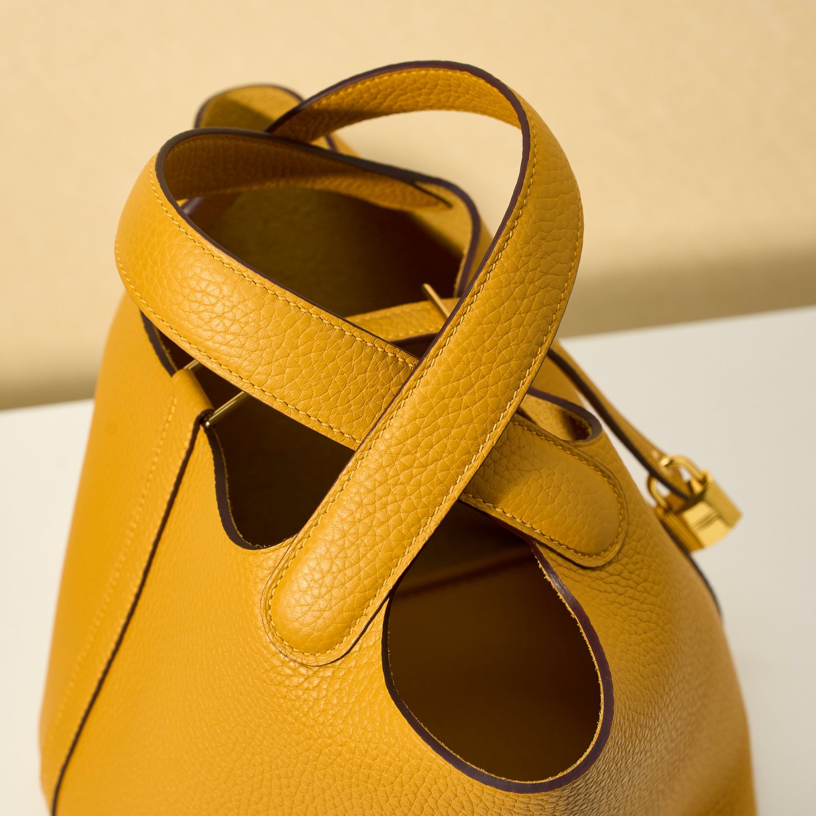 JX Premium Picotin Lock in Amber Yellow – Artisan Code 052, Sizes 18 & 22