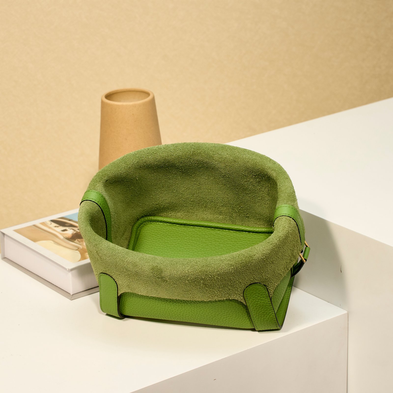 JX Premium Picotin Lock in Avocado Green – Artisan Code 052, Sizes 18 & 22
