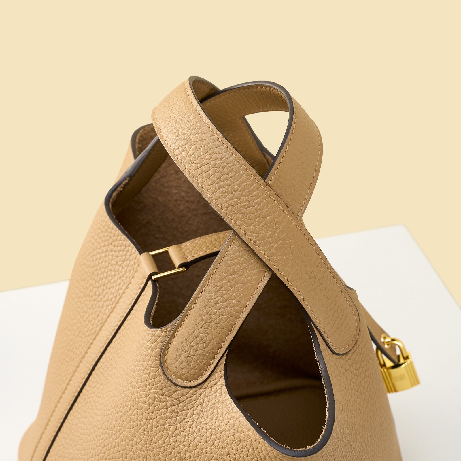 JX Premium Picotin Lock in Beige – Artisan Code 052