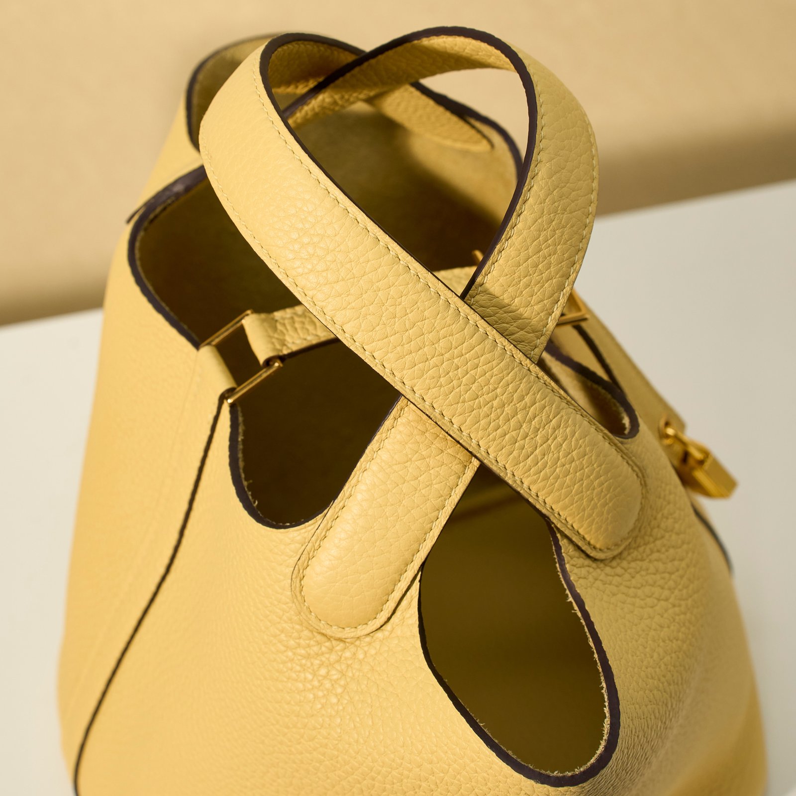 JX Premium Picotin Lock in Chick Yellow – Artisan Code 052, Sizes 18 & 22