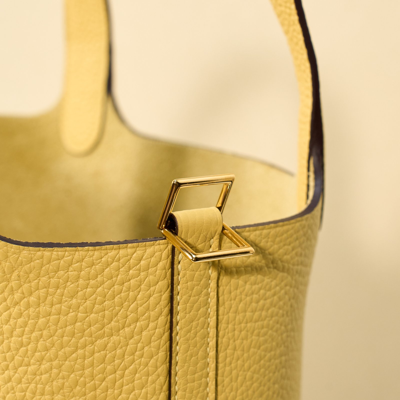 JX Premium Picotin Lock in Chick Yellow – Artisan Code 052, Sizes 18 & 22