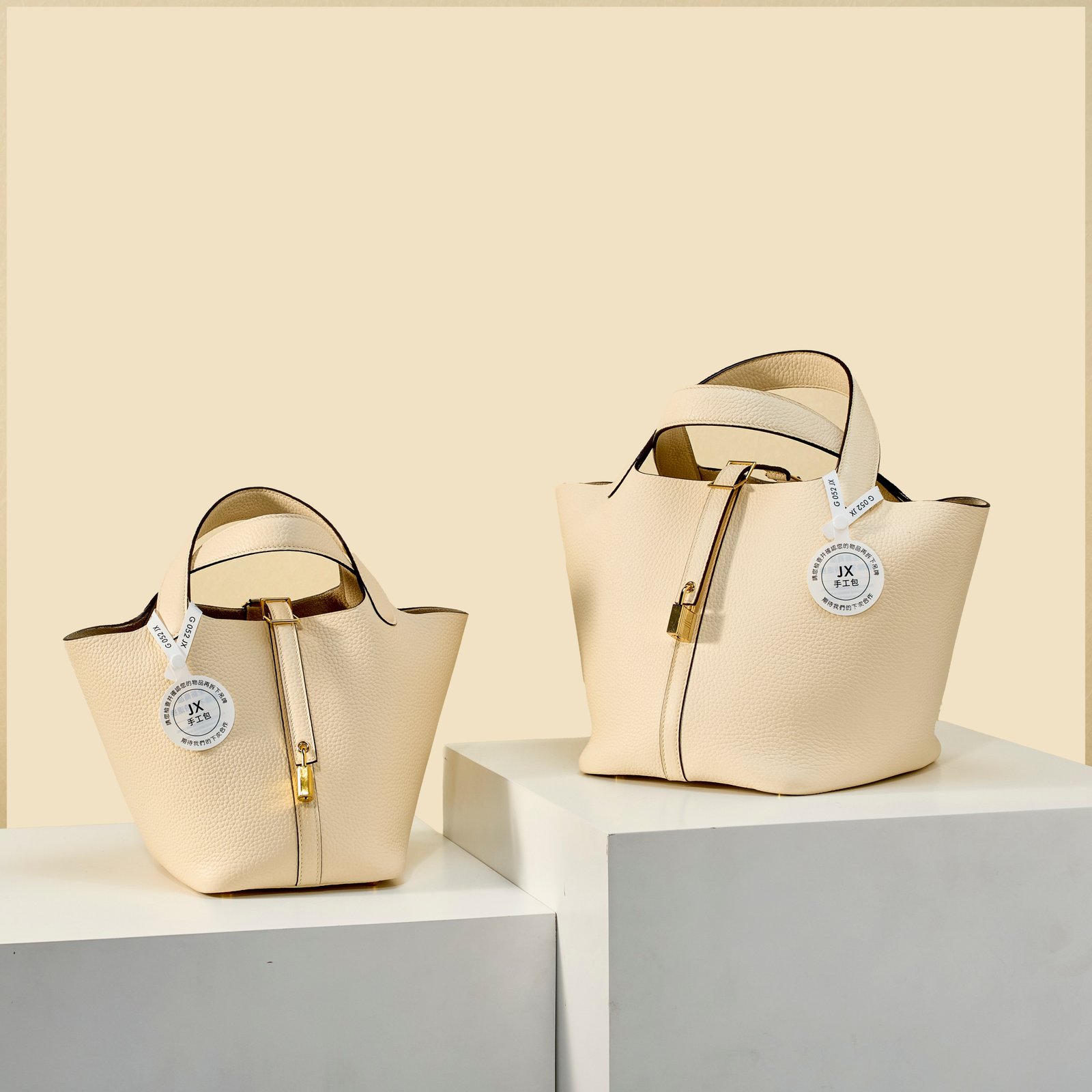 JX Premium Picotin Lock in Cream White – Artisan Code 052, Sizes 18 & 22 – 01 JX Premium Picotin Lock in Cream White – Artisan Code 052, Sizes 18 & 22