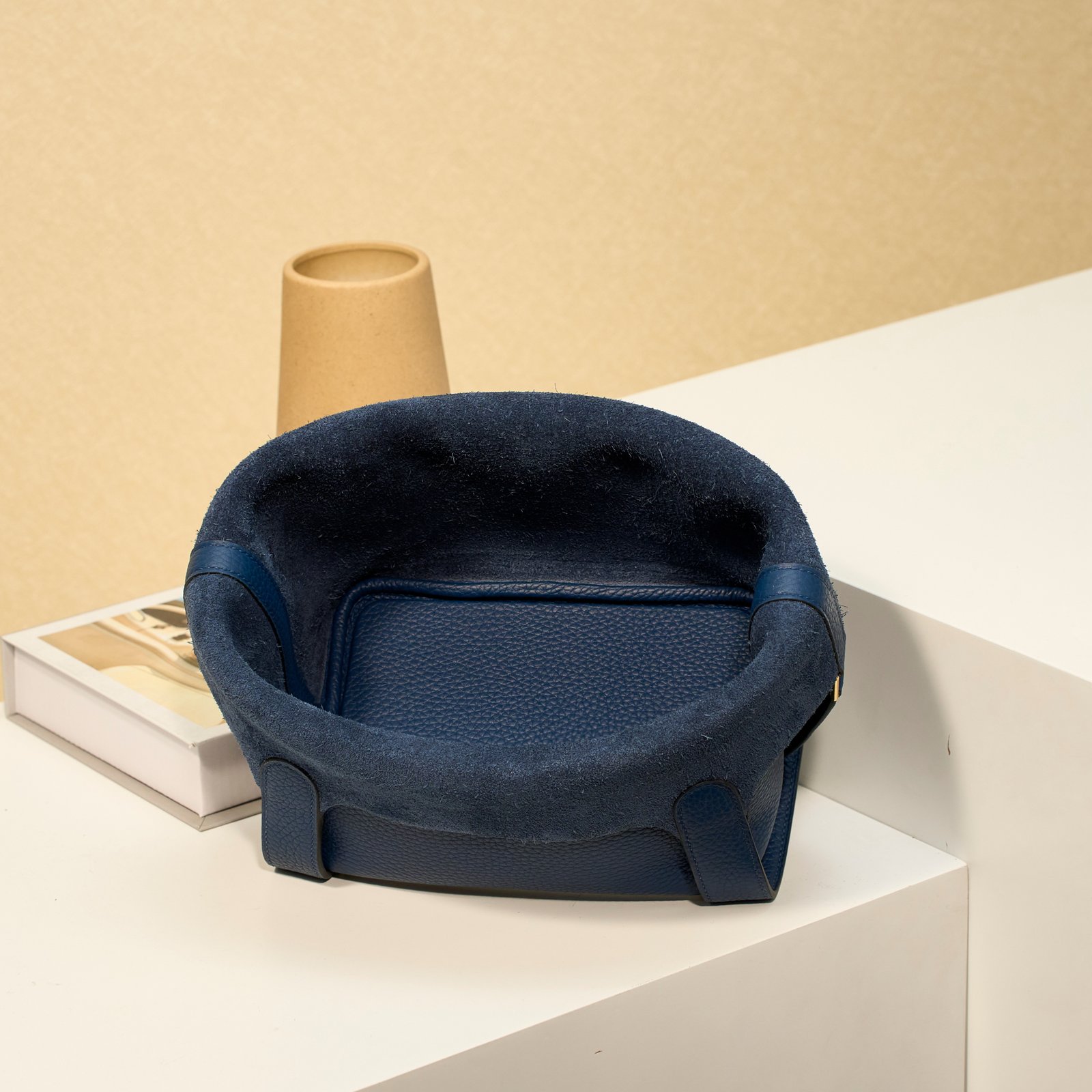 JX Premium Picotin Lock in Deep Blue – Artisan Code 052, Sizes 18 & 22