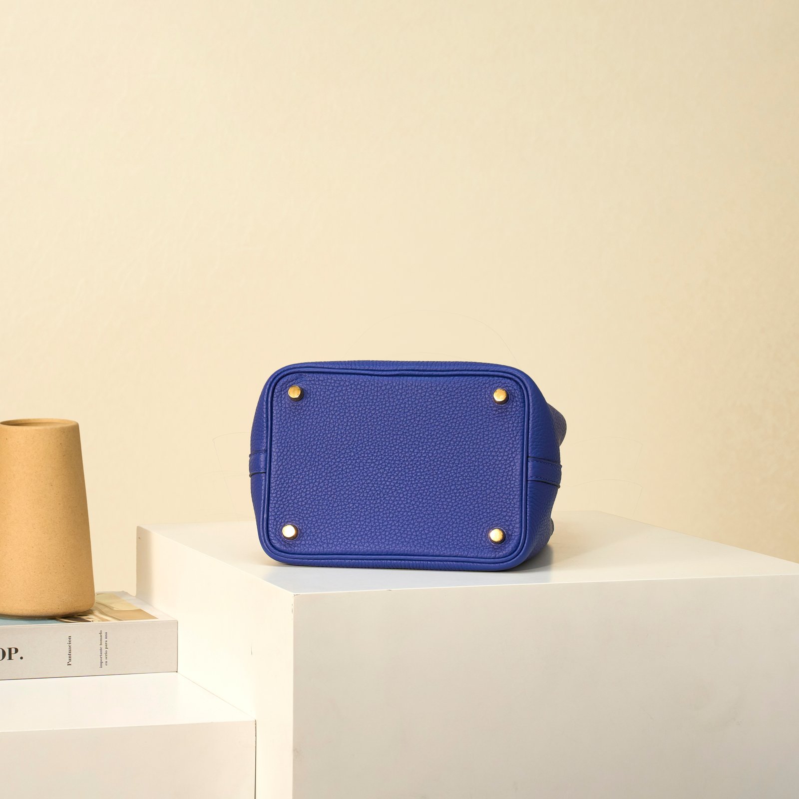 JX Premium Picotin Lock in Electric Blue – Artisan Code 052, Sizes 18 & 22