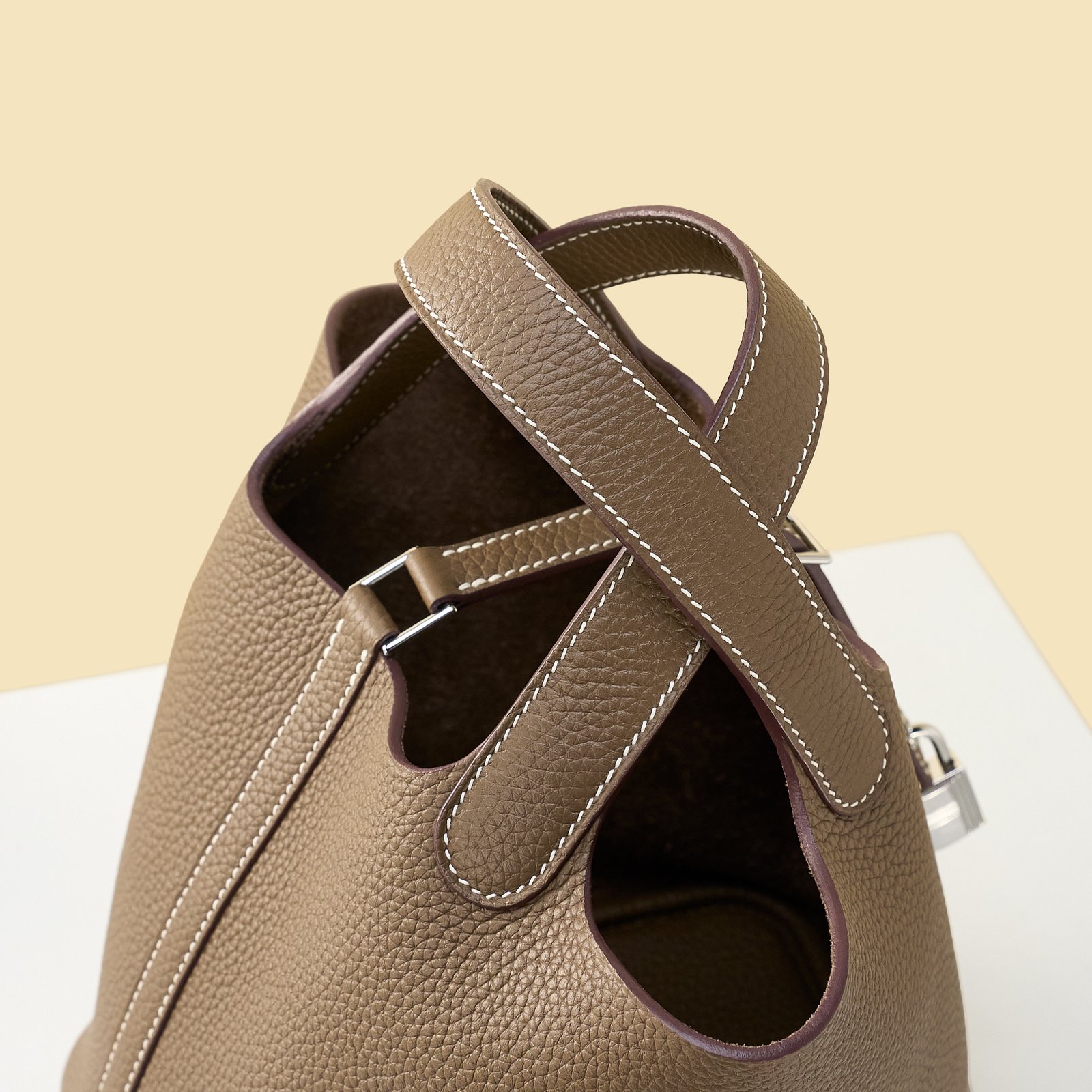 JX Premium Picotin Lock in Etoupe with Contrast Stitching – Artisan Code 052