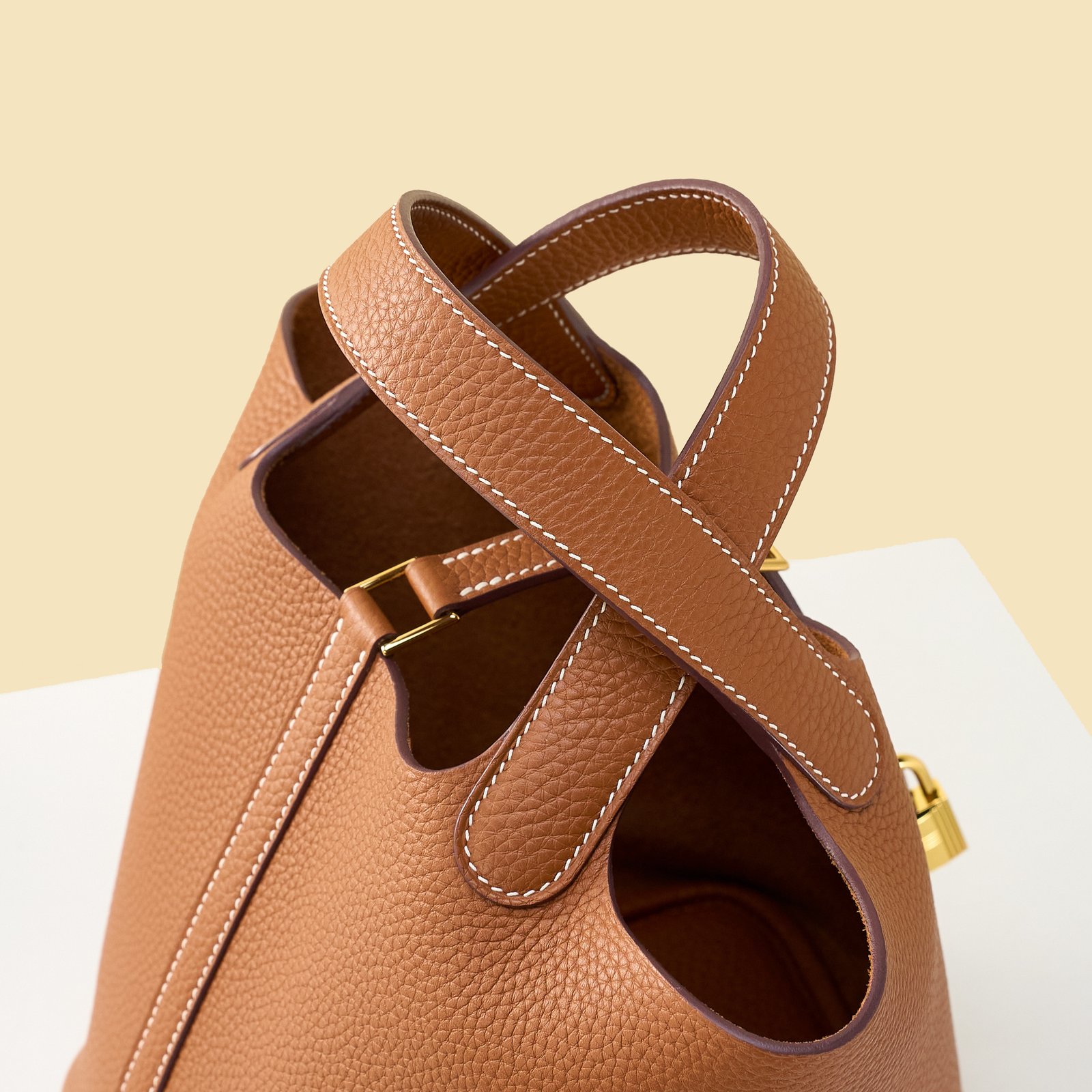 JX Premium Picotin Lock in Gold with Contrast Stitching – Artisan Code 052