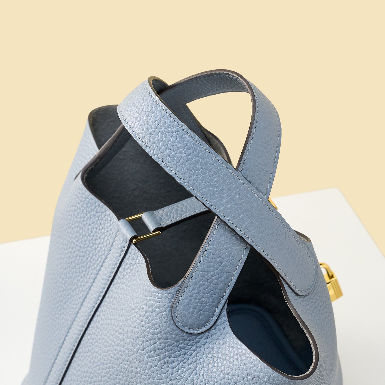 JX Premium Picotin Lock in Light Blue – Artisan Code 052
