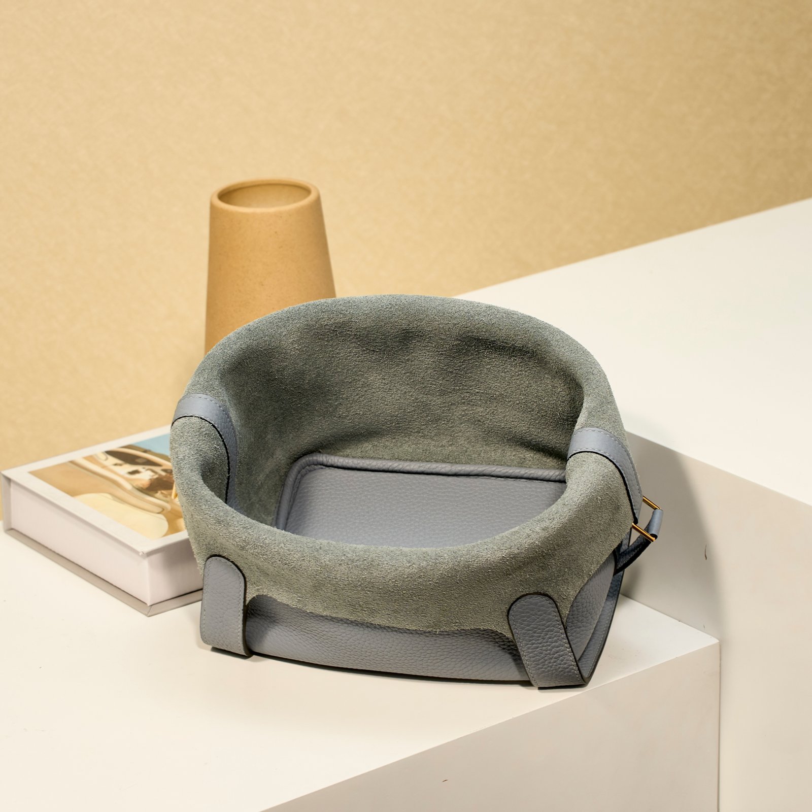 JX Premium Picotin Lock in Linen Blue – Artisan Code 052, Sizes 18 & 22