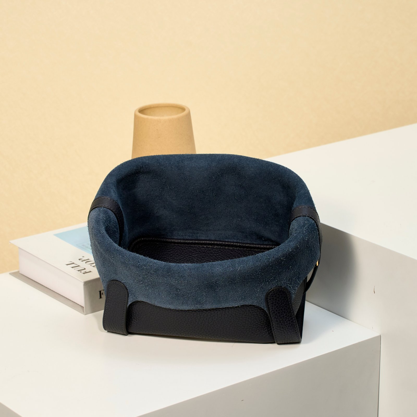 JX Premium Picotin Lock in Midnight Blue – Artisan Code 052, Sizes 18 & 22