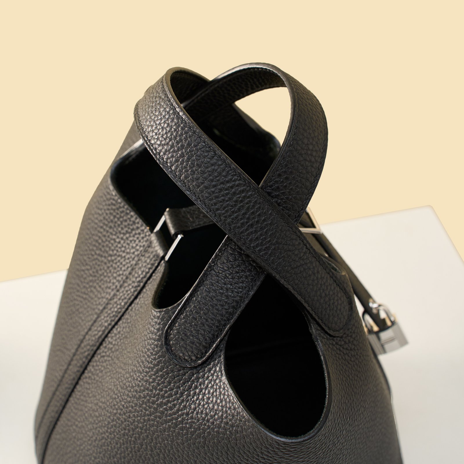 JX Premium Picotin Lock in Noir – Artisan Code 052