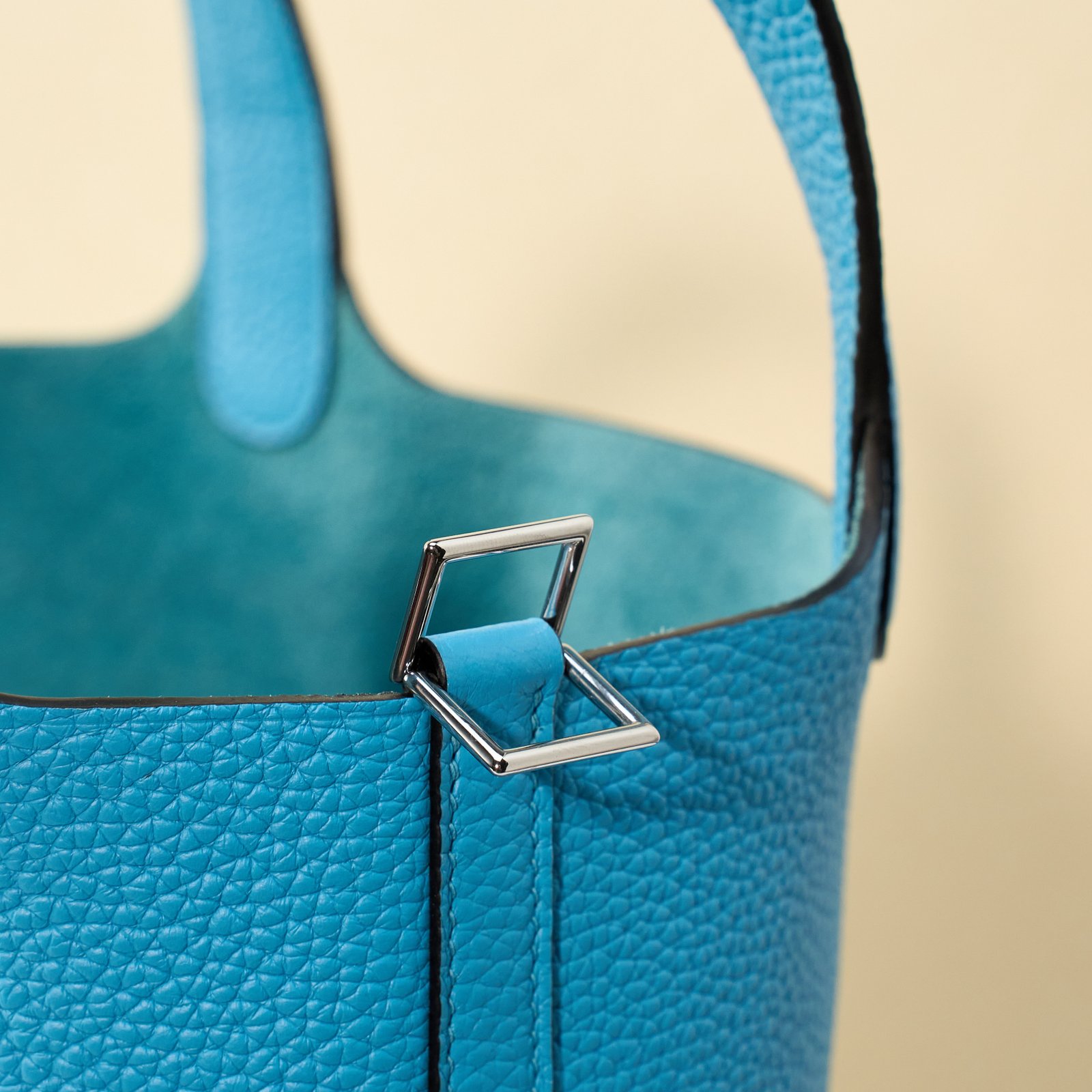 JX Premium Picotin Lock in Northern Blue – Artisan Code 052, Sizes 18 & 22
