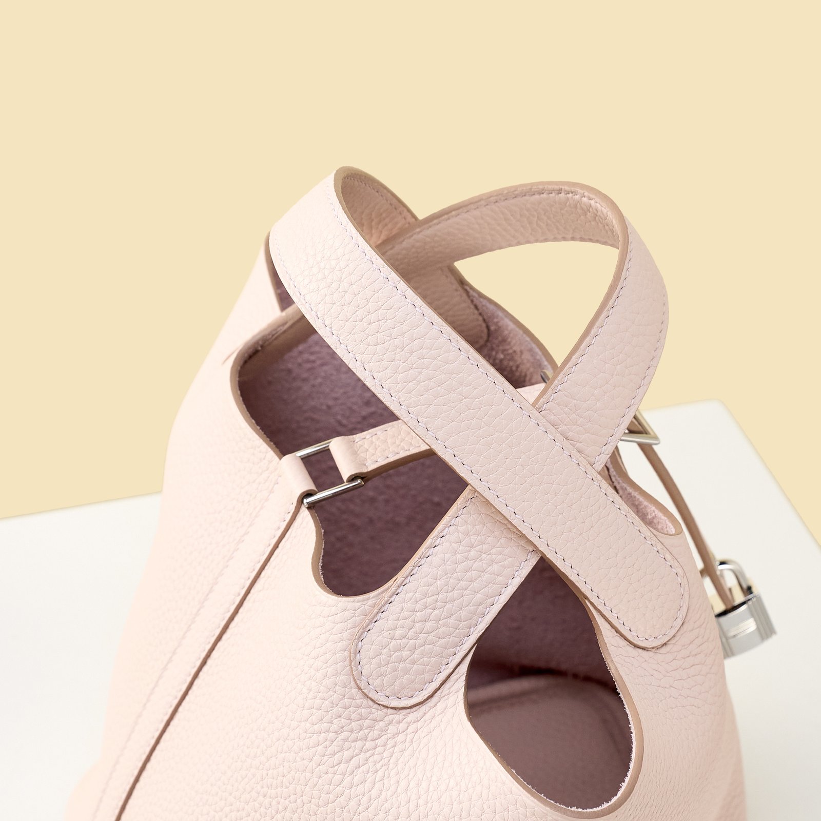 JX Premium Picotin Lock in Pale Pink – Artisan Code 052