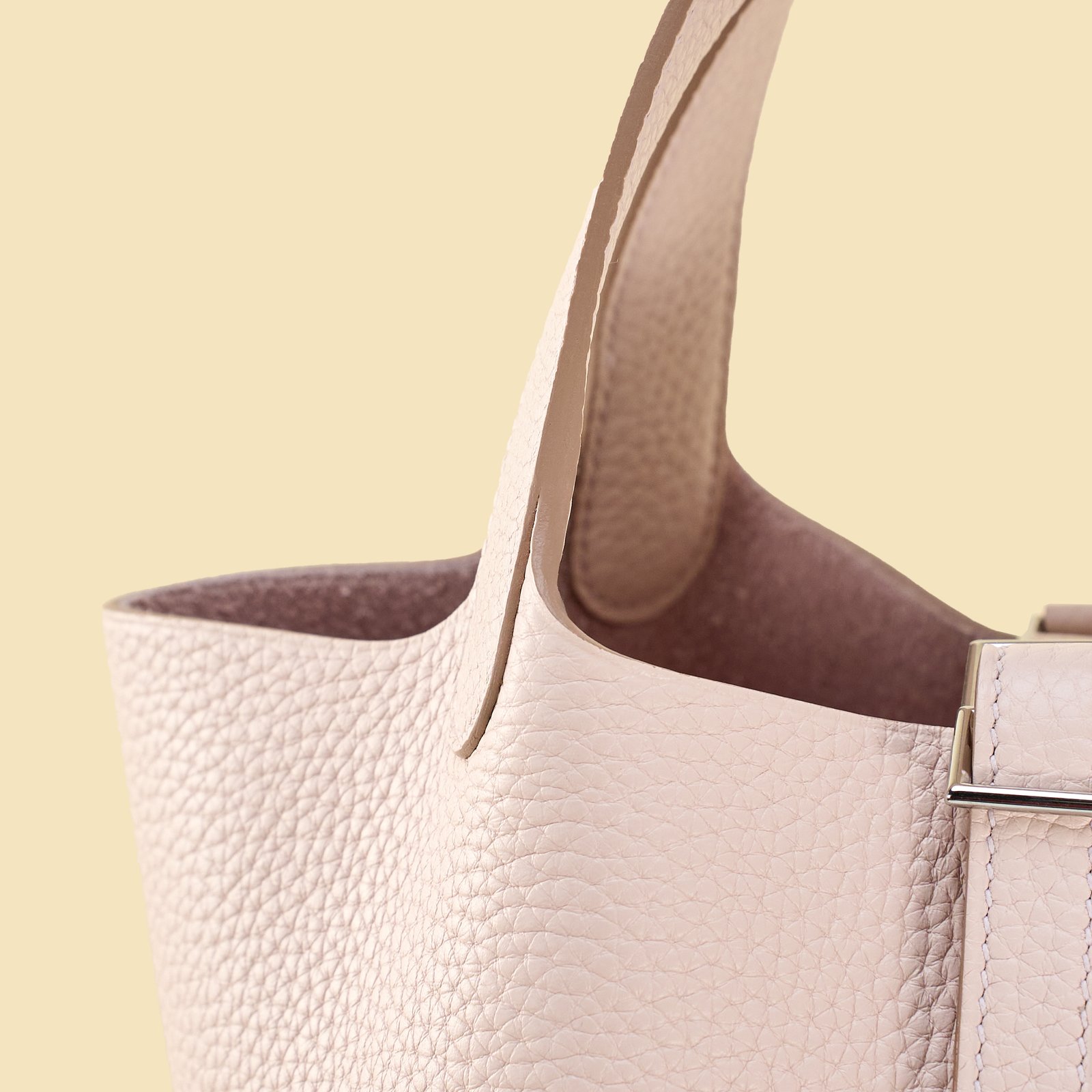 JX Premium Picotin Lock in Pale Pink – Artisan Code 052