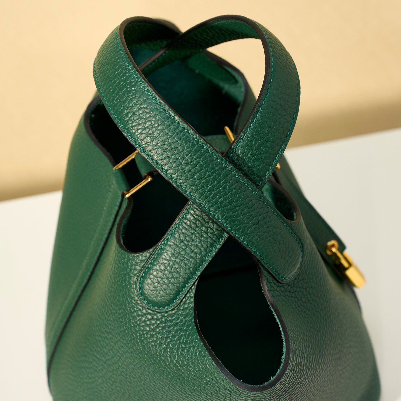 JX Premium Picotin Lock in Peacock Green – Artisan Code 052, Sizes 18 & 22